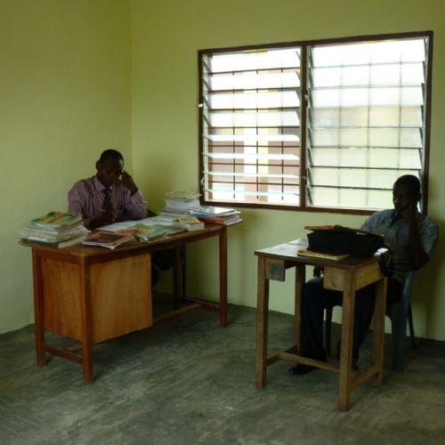 27 Meth JHS Staffroom, IMG_2295